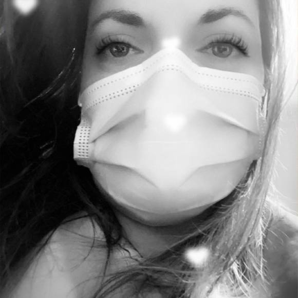 Meet your Posher, Jen - Picture 1 of 1